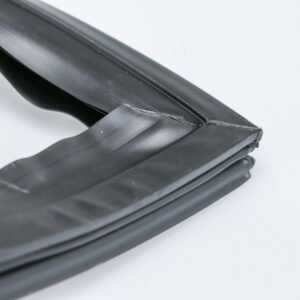 DFF9100BL REF DOOR GASKET SCRE